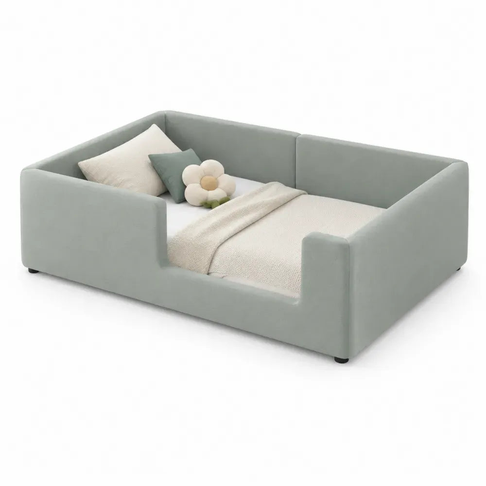 Cama infantil tapizada tipo sofá con laterales de seguridad estructura acolchada madera contrachapada color verde menta sin dimensiones especificadas